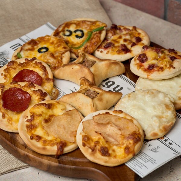 Mixed Fatayer 12 Pieces